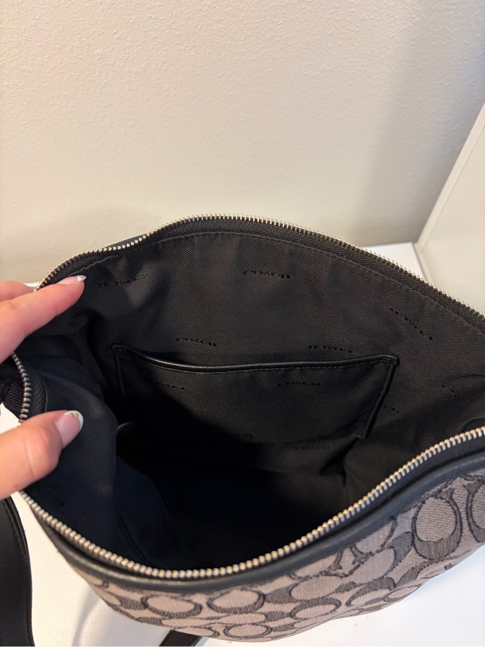 Rare Coach Signature Outline File Bag - Brown/Black - Picture 4 of 8